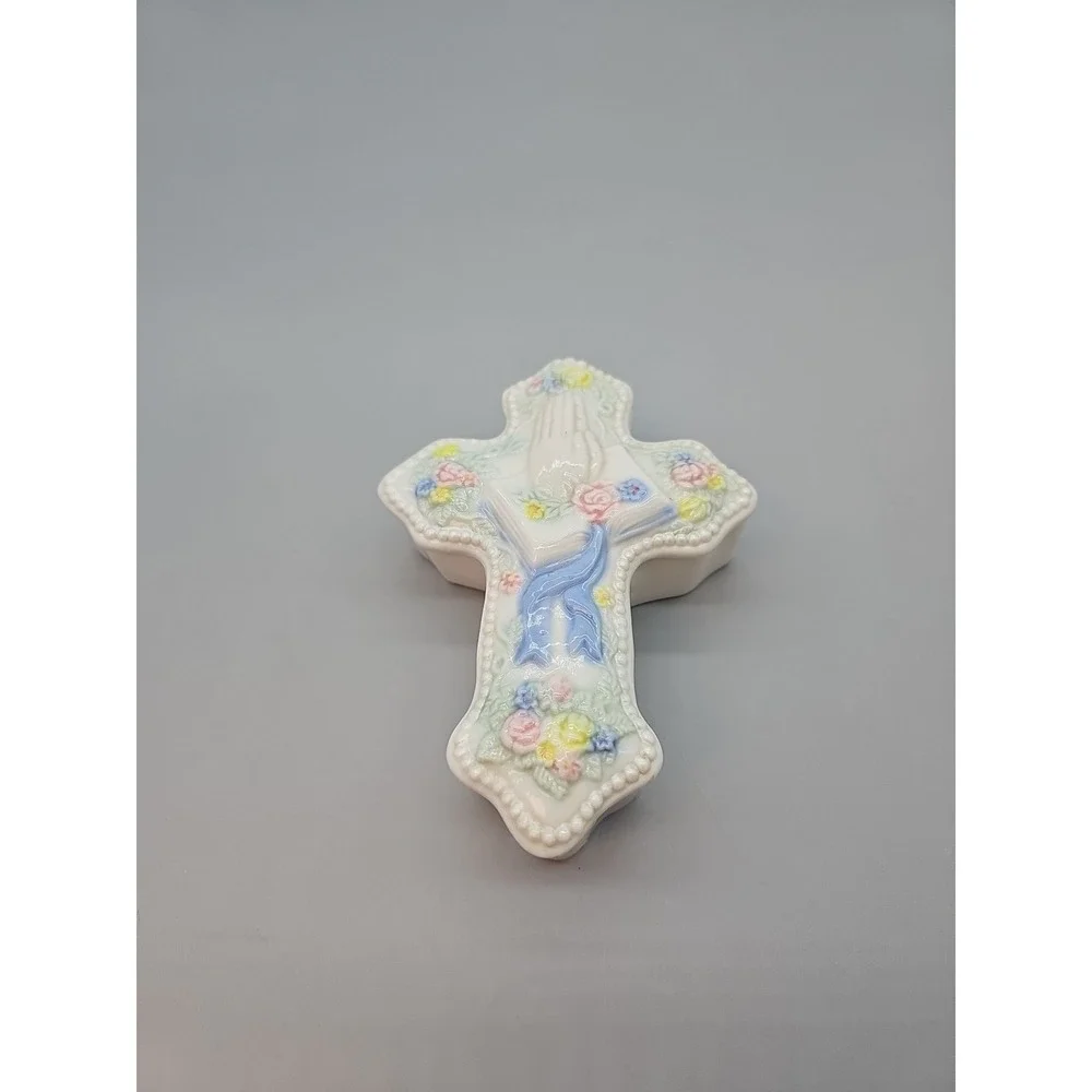 Porcelain Cross Shaped Box 5.5